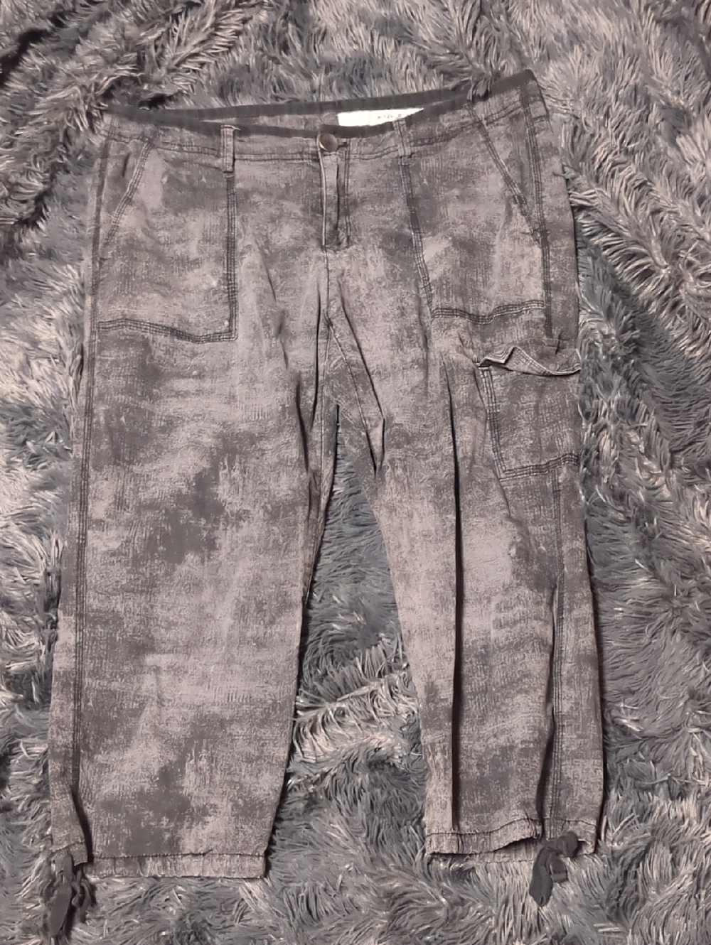 DKNY Gray Washed Cargo Capris